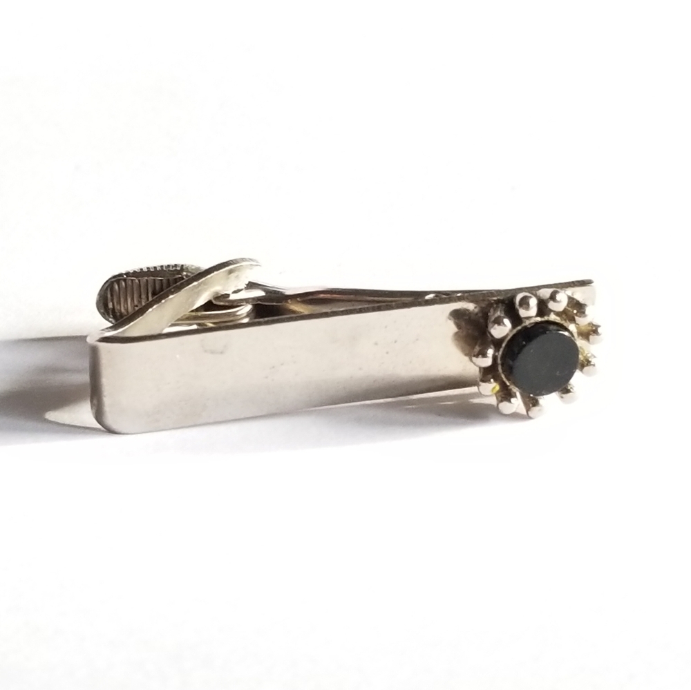 Vintage tie clip silver tone metal black cabochon